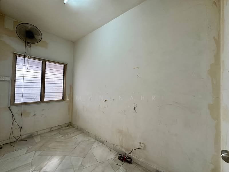 2-storey Terraced House for Sale in Taman Ramal Ros (Bangi) - Ilman Nahri - Interior - PropertyGuru.com.my