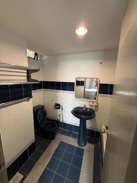 Condominium for Sale at Vista Komanwel B - Joey Tan - Common toilet - PropertyGuru.com.my