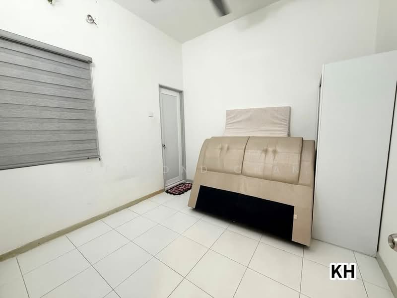 Terraced House for Sale in Bandar Botanic (Klang) - Desmond Chan - Bedroom - PropertyGuru.com.my
