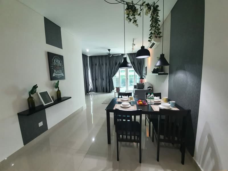 Kondominium untuk Disewa di One Medini - Jim Chee - Dining Room - PropertyGuru.com.my