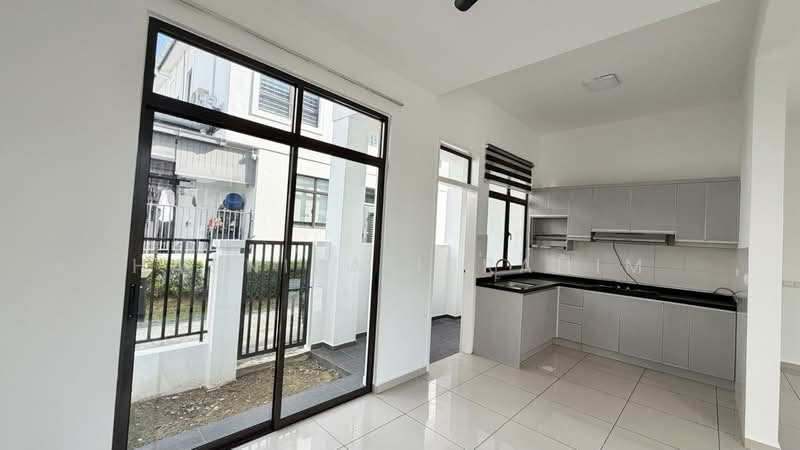 Semi-Detached House for Rent in Eco Grandeur (Puncak Alam) - Hasniza Ibrahim - Kitchen - PropertyGuru.com.my