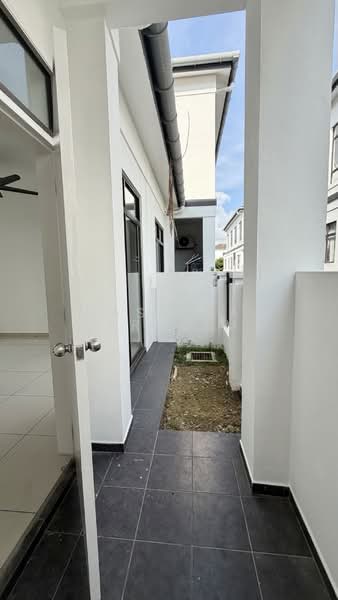 Semi-Detached House for Rent in Eco Grandeur (Puncak Alam) - Hasniza Ibrahim - Exterior - PropertyGuru.com.my