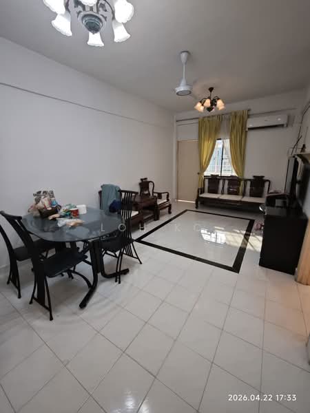 Rumah Flat untuk Disewa di Taman Shamelin Perkasa - Loh KC - Living Room - PropertyGuru.com.my