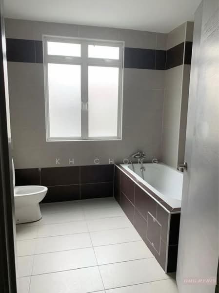 Semi-Detached House for Sale in Canary Garden (Klang) - KH Chong - Bathroom - PropertyGuru.com.my