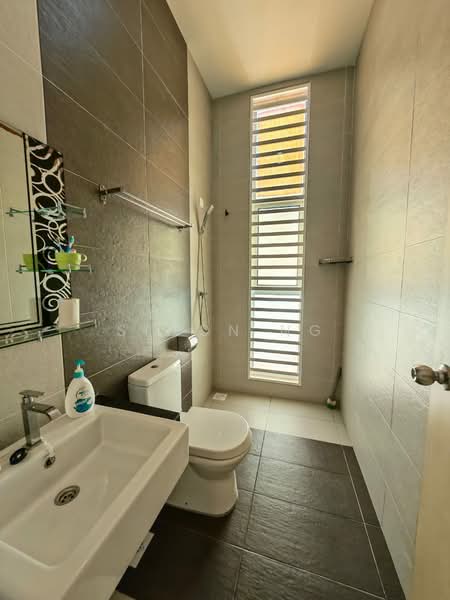 Rumah Banglo untuk Dijual di Taman Cendana Indah (Juru) - Simon Ng - Bathroom - PropertyGuru.com.my