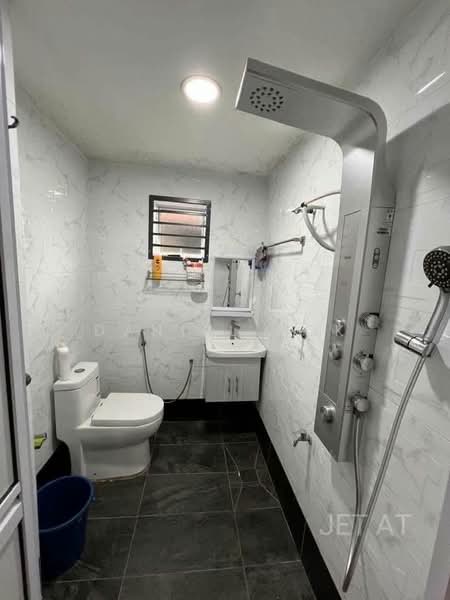 2-storey Terraced House for Sale in Bandar Bukit Raja (Klang) - Daniel Kok - Bathroom - PropertyGuru.com.my