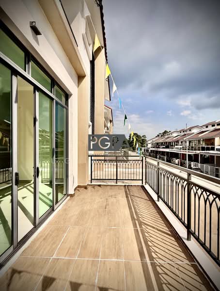 Rumah Berkembar untuk Dijual di Balik Pulau (Penang) - Eugene Tung - Balcony - PropertyGuru.com.my