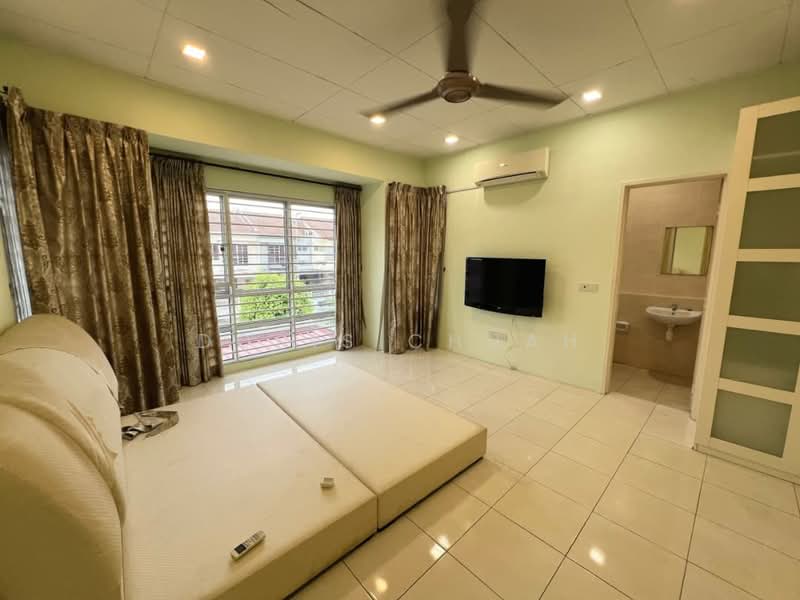 2-storey Terraced House for Rent in Setia Impian (Setia Alam) - Doris Chuah - Bedroom - PropertyGuru.com.my