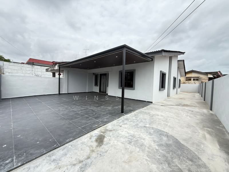 Rumah Berkembar untuk Dijual di Taman Mutiara (Ulu Tiram) - Winss Su - PropertyGuru.com.my