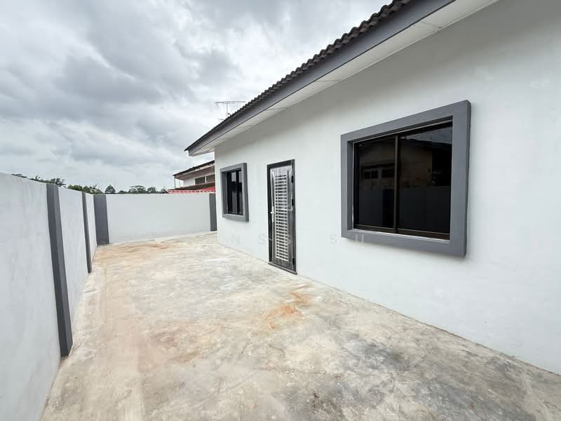 Rumah Berkembar untuk Dijual di Taman Mutiara (Ulu Tiram) - Winss Su - PropertyGuru.com.my