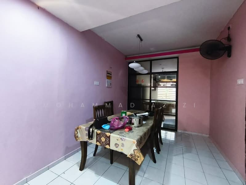 2-storey Terraced House for Sale in Kuantan (Pahang) - Mohammad Azizi - PropertyGuru.com.my