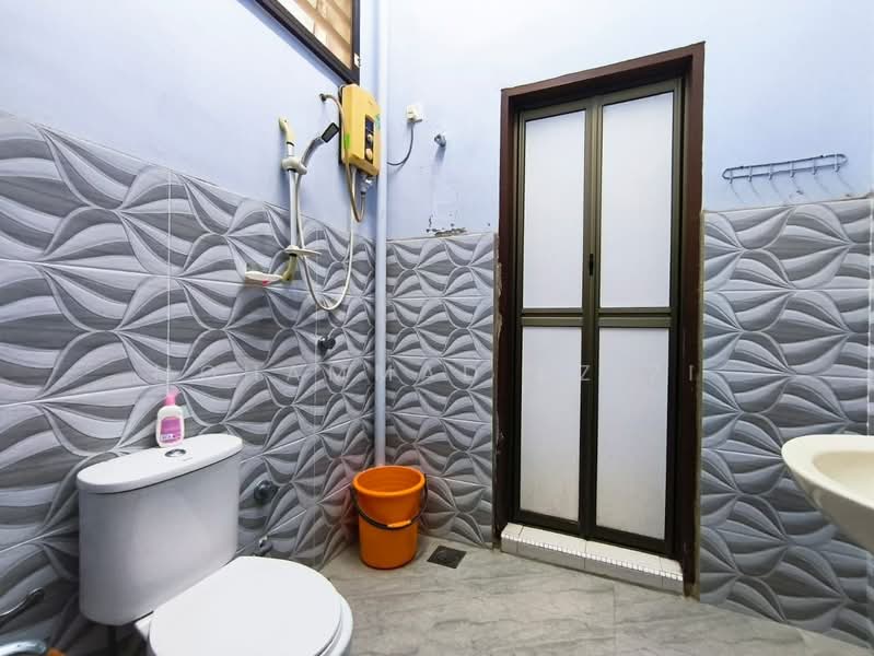 2-storey Terraced House for Sale in Kuantan (Pahang) - Mohammad Azizi - PropertyGuru.com.my