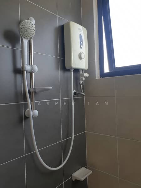 Servis Apartment untuk Disewa di Tiara Imperio Residence - Jasper Tan - Bathroom - PropertyGuru.com.my