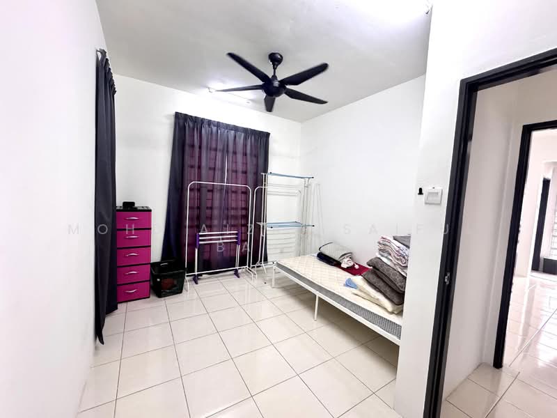 Apartment for Sale at Puncak Hijauan - Mohd Aizat Saiful Bahri - Bedroom - PropertyGuru.com.my