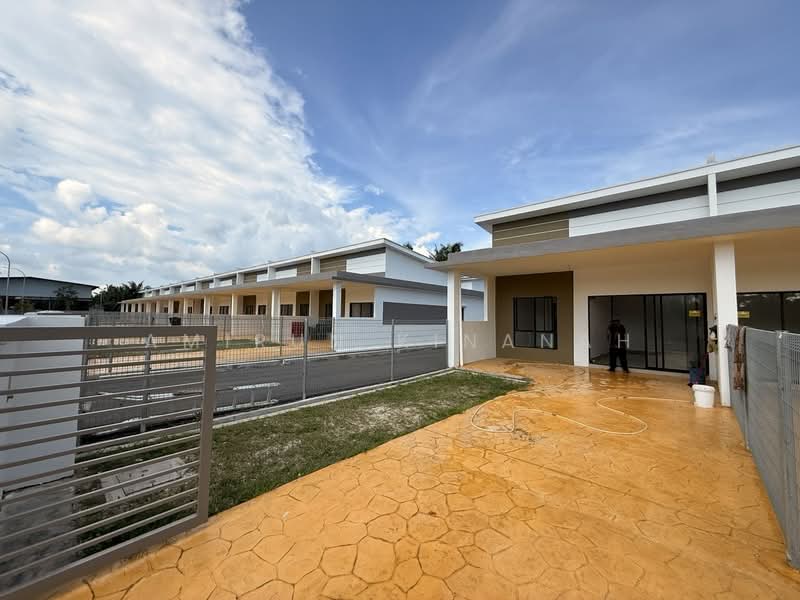 Rumah Teres 1 Tingkat untuk Dijual di Tanjung Karang (Selangor) - Amirun Kinanah - Exterior - PropertyGuru.com.my
