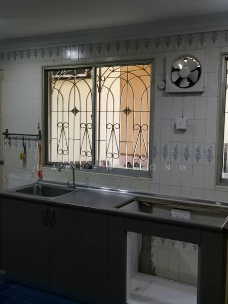 2-storey Terraced House for Rent in Happy Garden (Kuchai Lama) - DARREN WONG - Kitchen - PropertyGuru.com.my