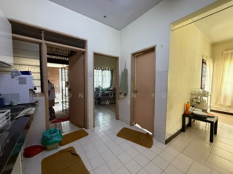 Rumah Teres 2 Tingkat untuk Disewa di Bandar Sri Damansara (Selangor) - Elton Kuan Yung Tatt - Kitchen - PropertyGuru.com.my