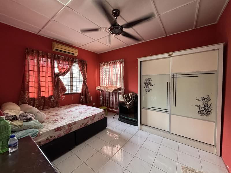 Rumah Teres 2 Tingkat untuk Dijual di Taman Putra Perdana (Puchong) - Azizirrahim . - Bedroom - PropertyGuru.com.my
