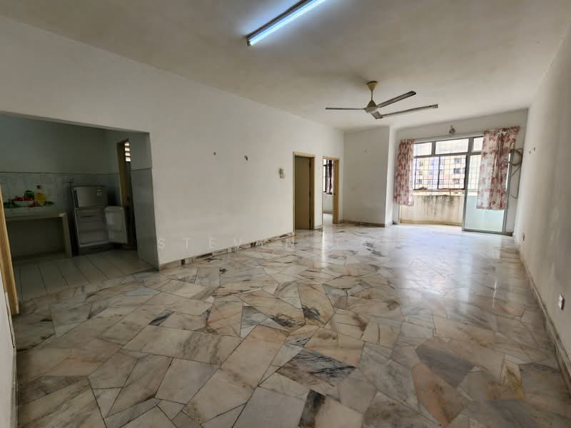 Pangsapuri untuk Dijual di Pangsapuri Lagoon Perdana - Steven Tan - Living Room - PropertyGuru.com.my