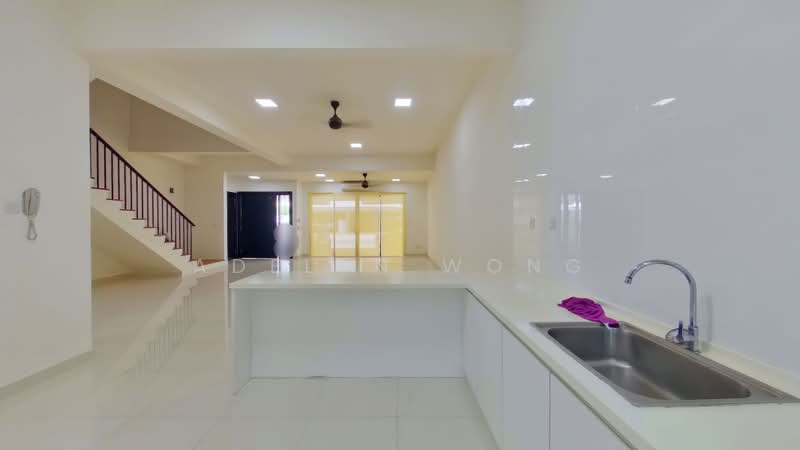 Rumah Teres 3 Tingkat untuk Dijual di Seksyen U13 (Setia Alam) - Adelyn Wong - PropertyGuru.com.my