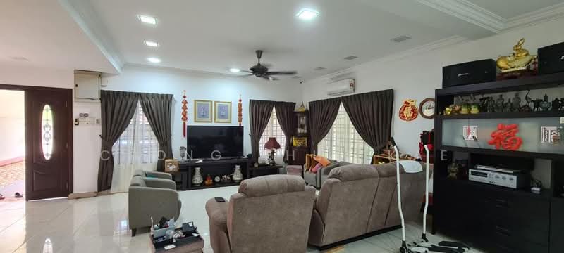 2-storey Terraced House for Sale in Taman Mutiara Indah (Puchong) - Chong Shun Kae - Living Room - PropertyGuru.com.my