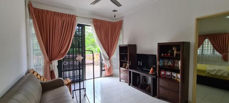 2-storey Terraced House for Sale in Taman Mutiara Indah (Puchong) - Chong Shun Kae - Living Room - PropertyGuru.com.my