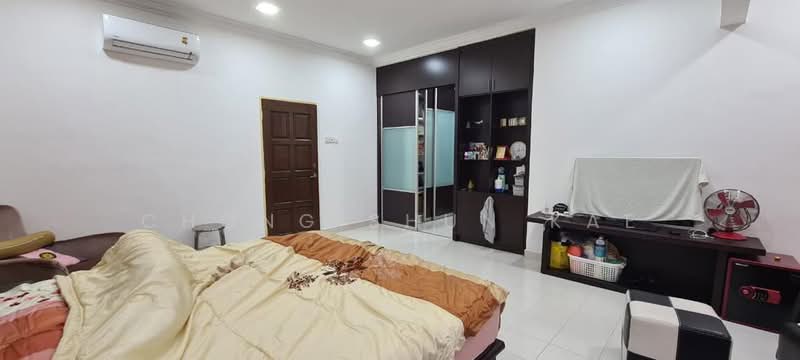 2-storey Terraced House for Sale in Taman Mutiara Indah (Puchong) - Chong Shun Kae - Bedroom - PropertyGuru.com.my