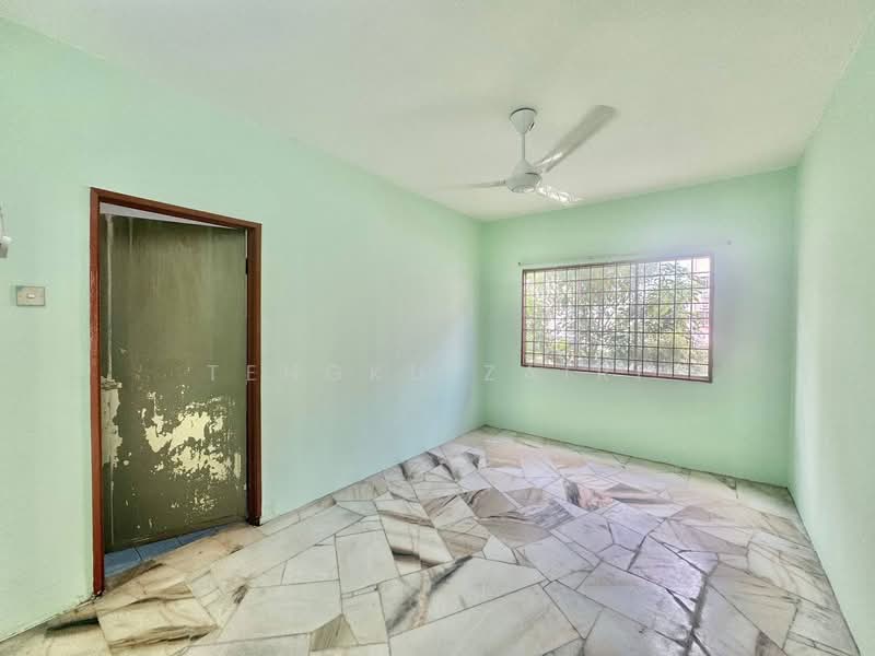 Apartment for Sale at Residensi Warnasari 3 - Tengku Zairi - PropertyGuru.com.my