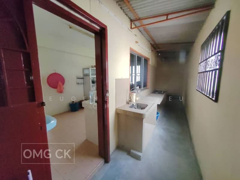 Rumah Teres 2 Tingkat untuk Dijual di Telok Panglima Garang (Selangor) - Eugene Ong Eu chieh - Kitchen - PropertyGuru.com.my
