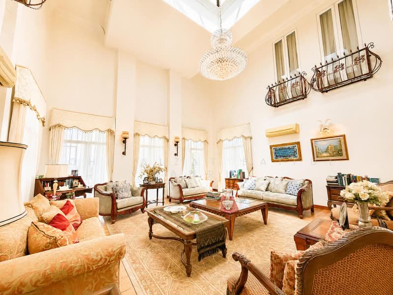 Rumah Banglo untuk Dijual di Bandar Baru Bangi (Selangor) - Mohd Aizat Saiful Bahri - Living Room - PropertyGuru.com.my