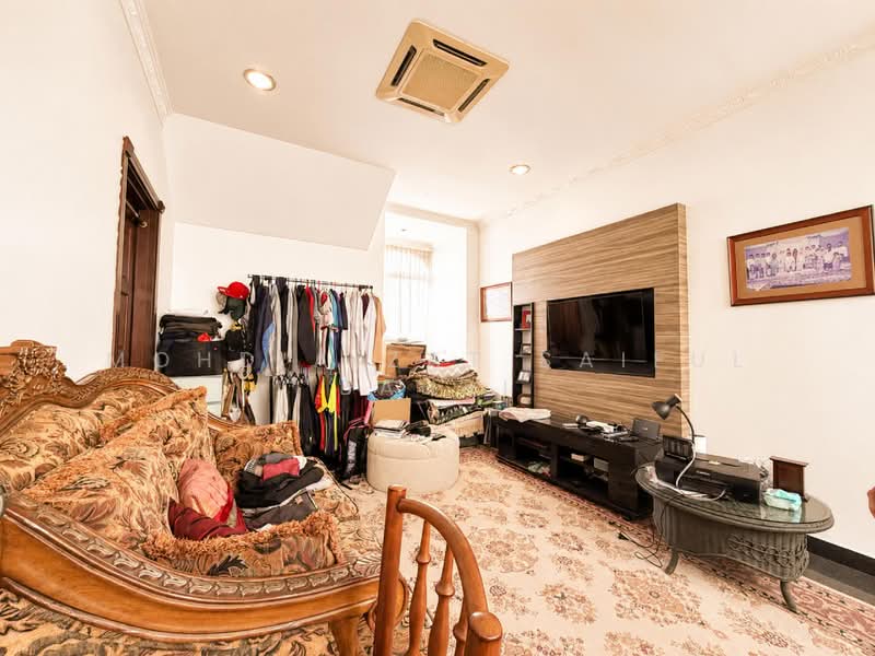 Rumah Banglo untuk Dijual di Bandar Baru Bangi (Selangor) - Mohd Aizat Saiful Bahri - Living Room - PropertyGuru.com.my