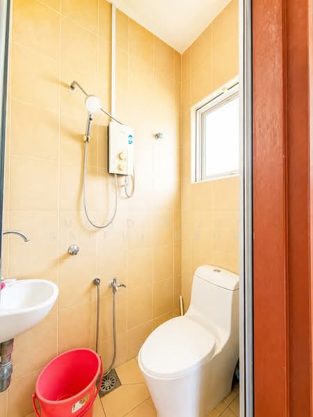 Rumah Banglo untuk Dijual di Bandar Baru Bangi (Selangor) - Mohd Aizat Saiful Bahri - Bathroom - PropertyGuru.com.my