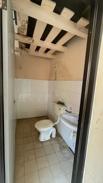 Shop / Office for Rent in Banting (Selangor) - Chong Shun Kae - Bathroom - PropertyGuru.com.my