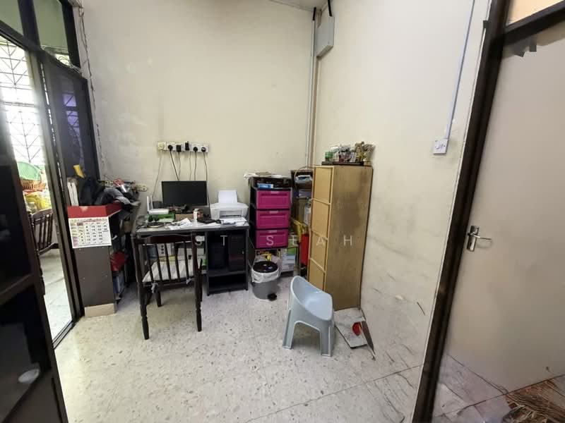 Rumah Teres 1.5 Tingkat untuk Dijual di Bayan Lepas (Penang) - St Seah - Study - PropertyGuru.com.my