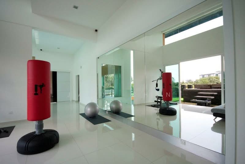 Kedai untuk Dijual di Mines Resort City (Seri Kembangan) - Jamie Chen - PropertyGuru.com.my