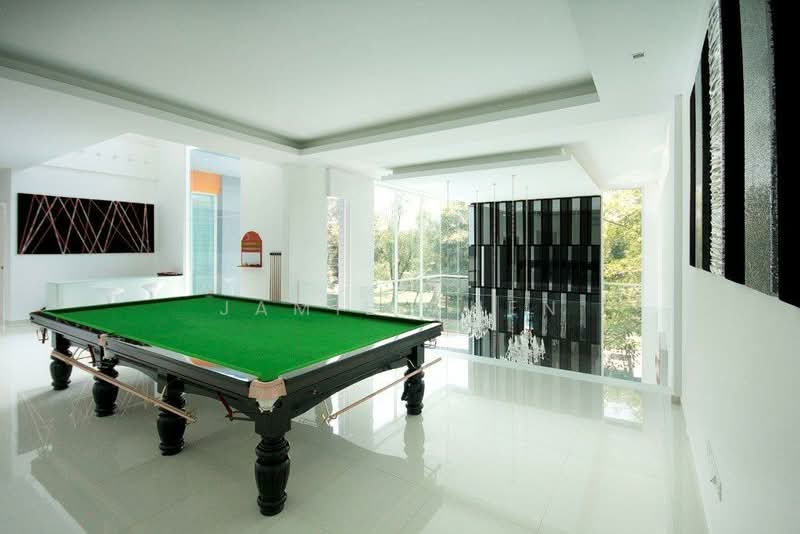 Kedai untuk Dijual di Mines Resort City (Seri Kembangan) - Jamie Chen - PropertyGuru.com.my