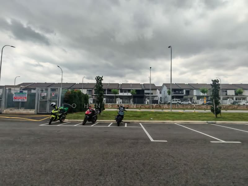 Kedai / Pejabat untuk Disewa di Austin Crest (Johor Bahru) - Johnson Yap - Exterior - PropertyGuru.com.my
