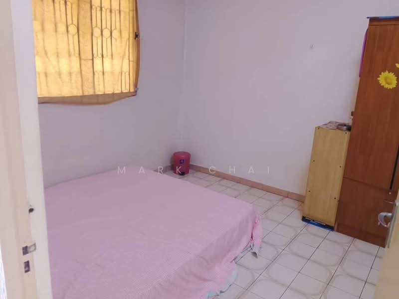 Rumah Teres 1 Tingkat untuk Disewa di Taman Pelangi (Johor Bahru) - Mark Chai - Bedroom - PropertyGuru.com.my