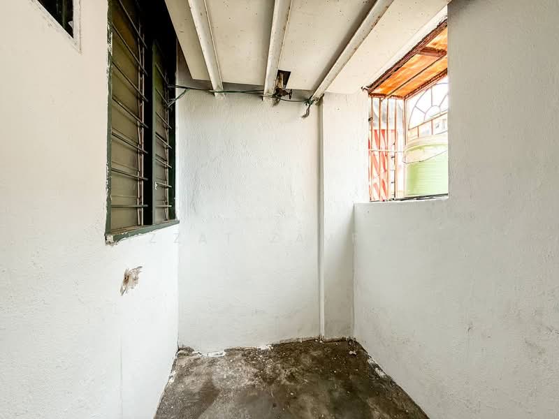 Apartment for Sale at Pangsapuri Bayu - Izzat Zamros - PropertyGuru.com.my