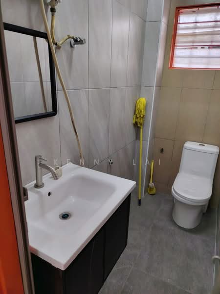 2-storey Terraced House for Rent in Sri Petaling (Kuala Lumpur) - Kenny Lai - Bathroom - PropertyGuru.com.my