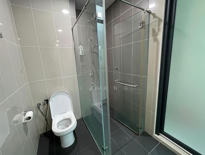 Condominium for Sale at The LIGHT COLLECTION II - Li Fang - Bathroom - PropertyGuru.com.my