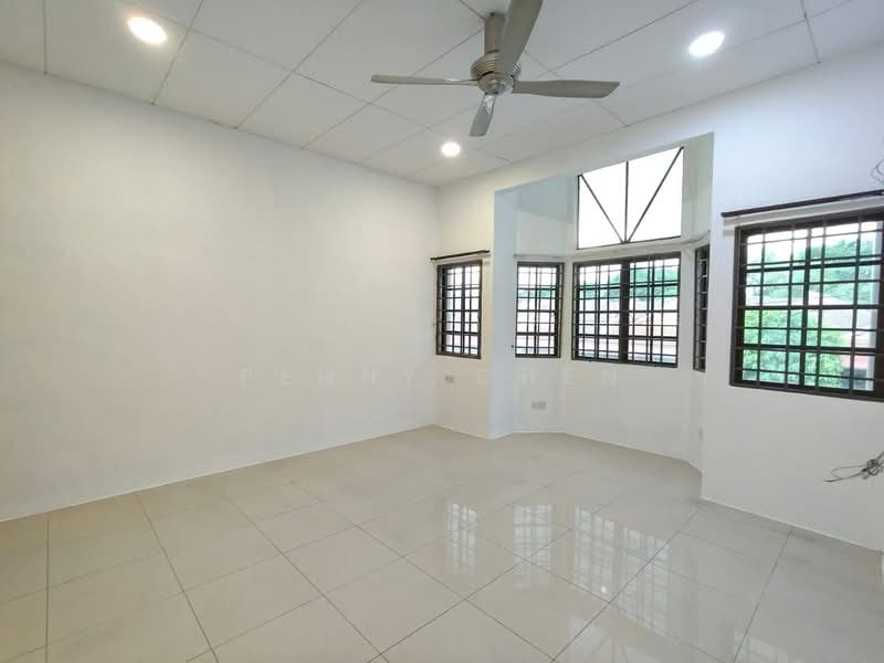 Rumah Teres 2 Tingkat untuk Dijual di Taman Tasek Berlian (Ipoh) - PENNY CHEN - Bedroom - PropertyGuru.com.my