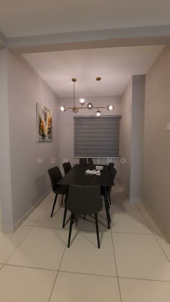 Condominium for Rent at Paraiso Residence @ The Earth - Hun Ling - Dining Room - PropertyGuru.com.my