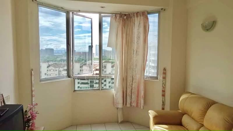 Condominium for Rent at Jay Series (Greenlane Heights Block J) - Freddy Tan - Living Room - PropertyGuru.com.my