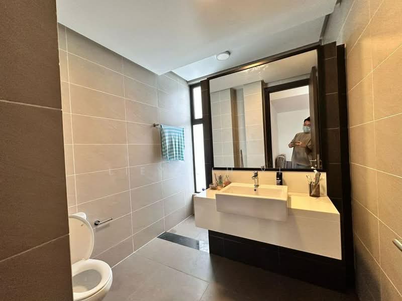 Rumah Teres untuk Disewa di Medini (Iskandar Puteri (Nusajaya)) - Liew Lih Yi - Bathroom - PropertyGuru.com.my