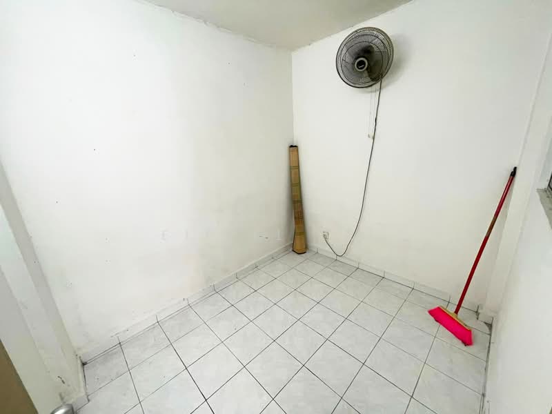 Apartment for Rent at Apartment Taman Topaz - Eiffel Lai - Interior - PropertyGuru.com.my