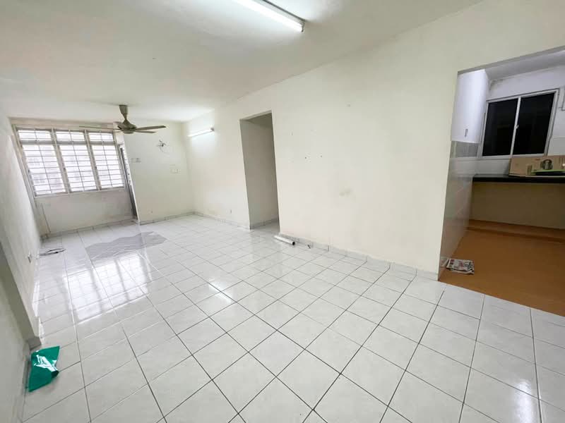 Apartment for Rent at Apartment Taman Topaz - Eiffel Lai - Living Room - PropertyGuru.com.my