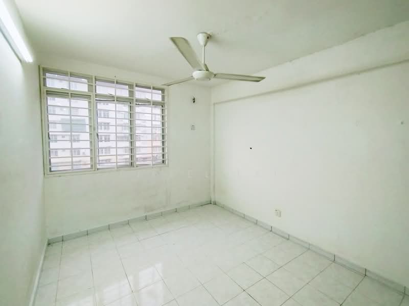 Apartment for Rent at Apartment Taman Topaz - Eiffel Lai - Interior - PropertyGuru.com.my