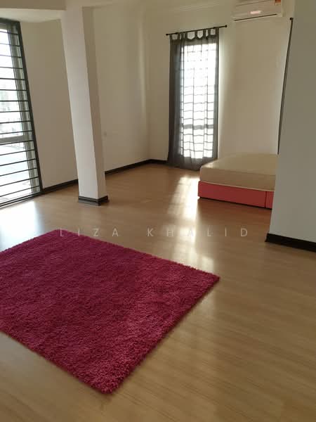 Rumah Teres untuk Dijual di Kampung Jalan Kebun (Shah Alam) - Liza Khalid - PropertyGuru.com.my