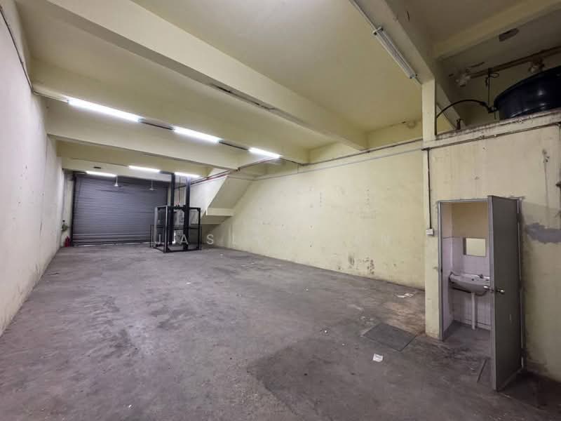 Terrace Factory for Sale in Kawasan Perindustrian Pandan (Tebrau) - Jaslyn Tan - Interior - PropertyGuru.com.my